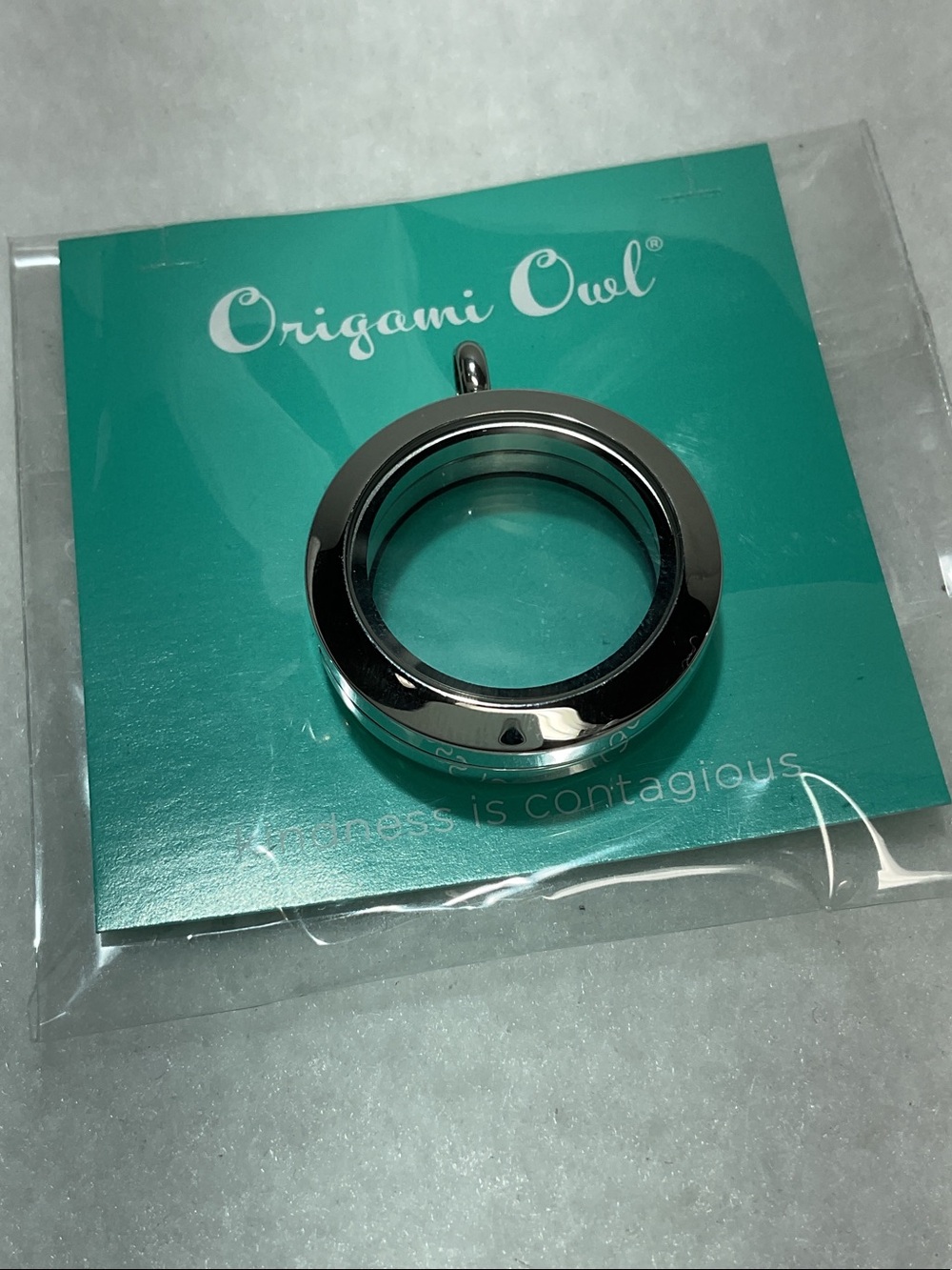Origami Owl Silver Medium Hinged Living Locket